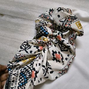 White Top Puffed Hand And Indo-western Style Print