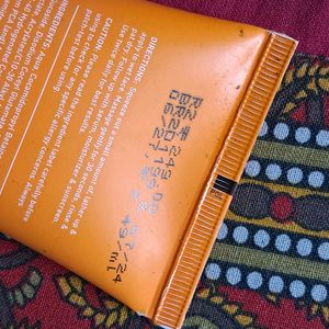 Dot and Key Mango Detan Gel Face Wash