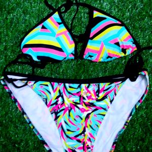 Beautiful Swimming Bra...❣️