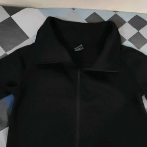 Multistyling Collar HRX Black Jacket