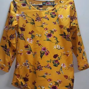 Darzi Floral Print Yellow Top💛