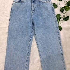 Zara Straight Fit Jeans