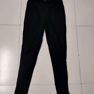 Black Strachble Pant