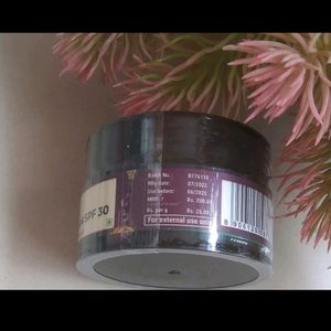 Combo Of 5 Pilgrim Red Vine Face Cream