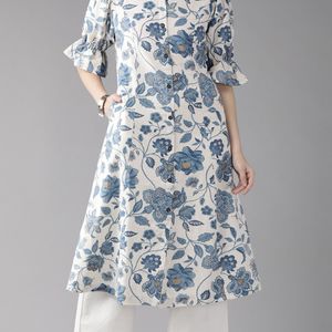 Women Floral Printed Bell Sleeves A Line Kurta