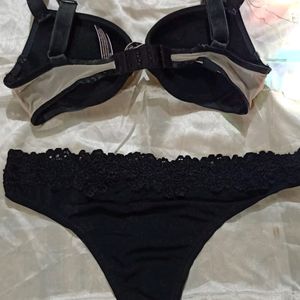 Stylish Bikini Set 🖤🔥