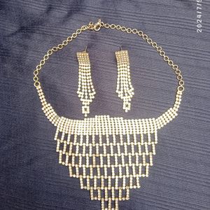 Necklace Set 💛
