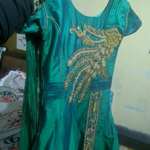 💓Green💚 Ethnic Gown 💕😍