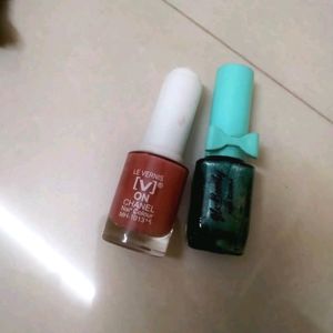 Combo Of Lipstics Nailpolish And Hair Acesorries