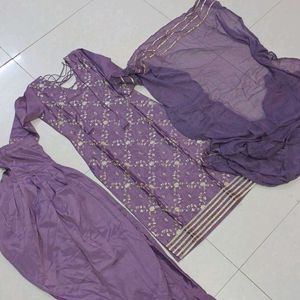 Woman Kurta Salwar With Dupatta