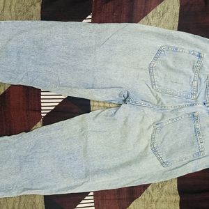 Loose Mom Fit Denim Jeans