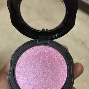 K V D  Beauty Metal Crush Highlighter Roseshock