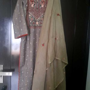 Kurti With Dupatta