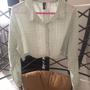 Medium Size Crop Shirt From H&M And