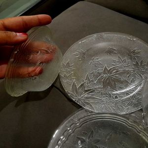 Frosted Glass Dinner Set. 8 Plates + 4 Bowl