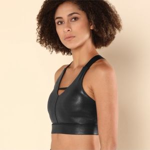 PUMAWomen Sports Lightly Padded Bra (Black)