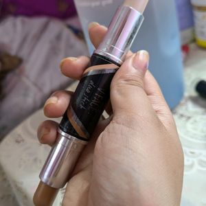 Maybelline V Face Contour Highlighter Stick