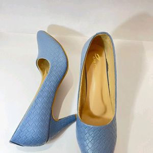 Blue Textured Heel