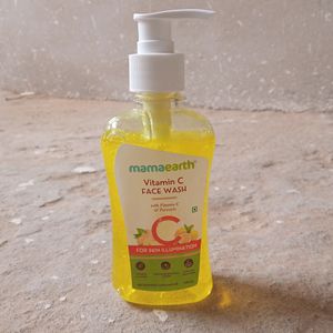 MAMAEARTH VITAMIN C FACE WASH