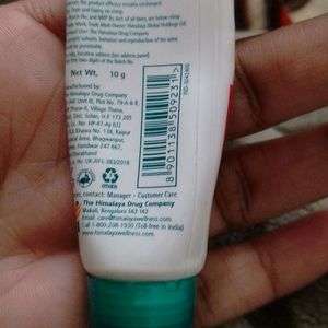 Nivea Creme With Free Himalaya Lip Balm