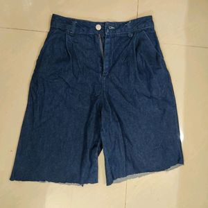 Capri-Shorts(high-waisted)