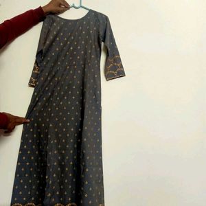 Women Cotton Grey Printed KurtaBust 34