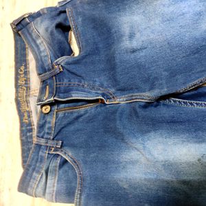 Woman Blue  Jeans, Size 28 , No Flaws , Good Condi