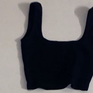 Black Singlet Top!