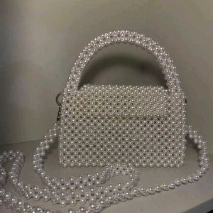 PEARL BEADED BAG WITH CHAIN