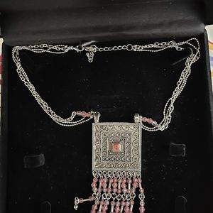 Silver neck piece - never used