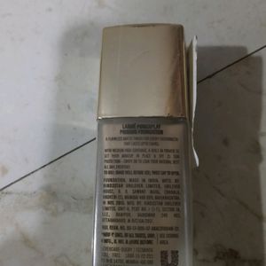 Lakme 9 To 5 Foundation W110