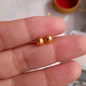 Gold 22crt Diamond Cut Studs