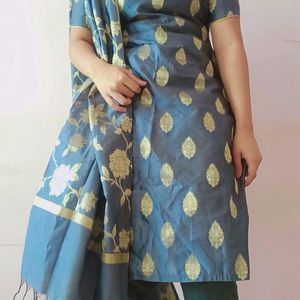 Banarashi Kurti Set