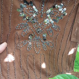 VELEVET HANDEMBROIDERY RUSTY BROEN DUNGREE