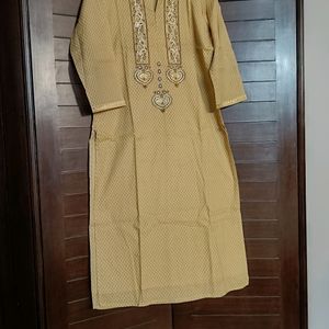 Vrinda Beige Zari Embroidery Chanderi Cotton Kurta