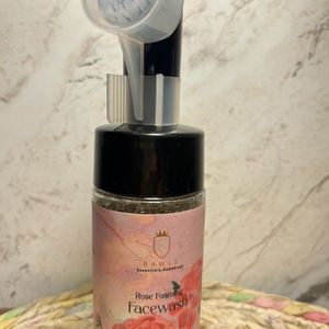 Rose Foaming Facewash