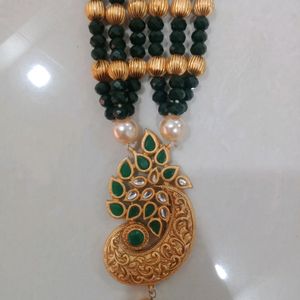 Green & White Necklace