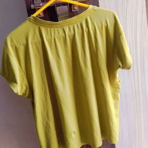 Limegreen Crop Top with pocket