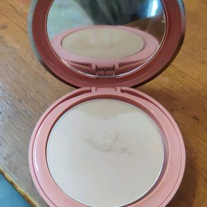 Lakme 9 To 5 Primer + Matte Powder Foundation