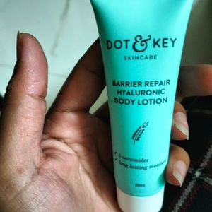 Dot And Key Hyaluronic Body Lotion