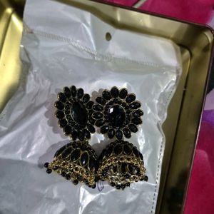 Black Jhumkas