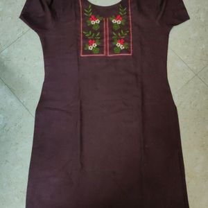 New Kurti With Beautiful Embroidery