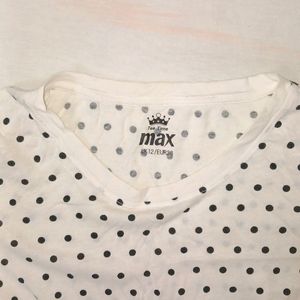 cute white tshirt with black polka dots