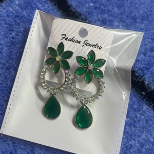 Beautiful Earing With Green And White Stones #114