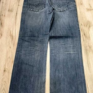 Sc5329 Levi's Beggy Jeans Waist 34