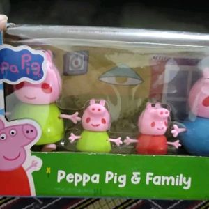 Brand New** Peppa Pig family Toy Box