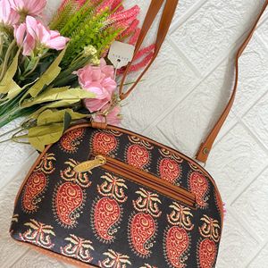 Black ethnic printed sling bag