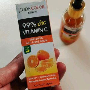 Vit C + Hyaluronic Acid Face Serum.