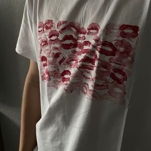 Valentine’s kisses Tshirt