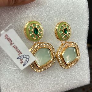 Mint Green Stone&dazzling Austrian Diamond Earring